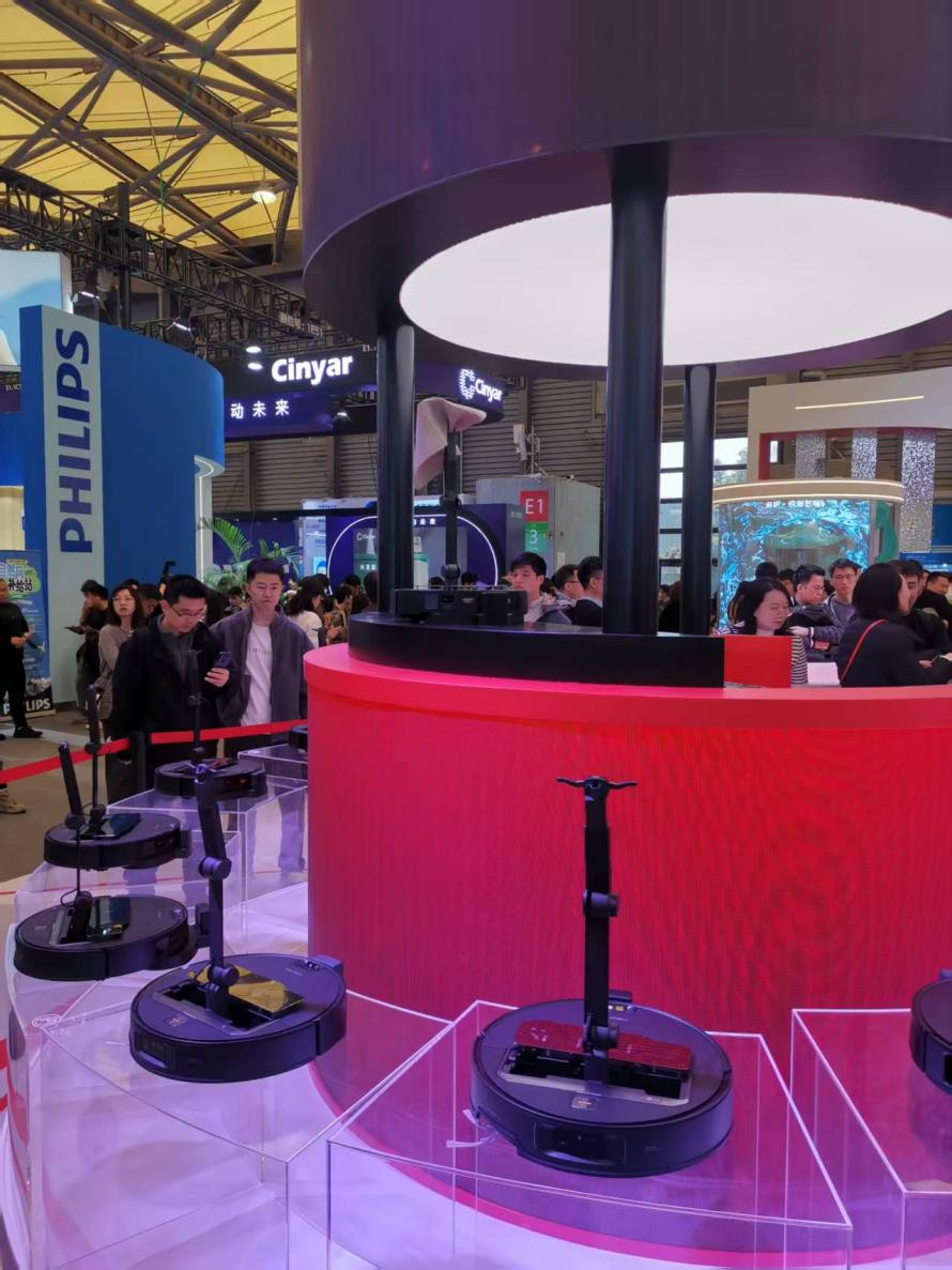 2025AWE观察：谁最懂中国家庭？智能清洁赛道的暗战