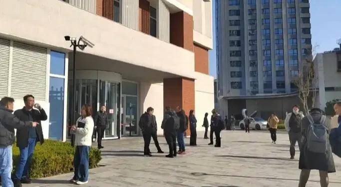 留口气持续收割，哪吒汽车把资本的坏玩到了极致……