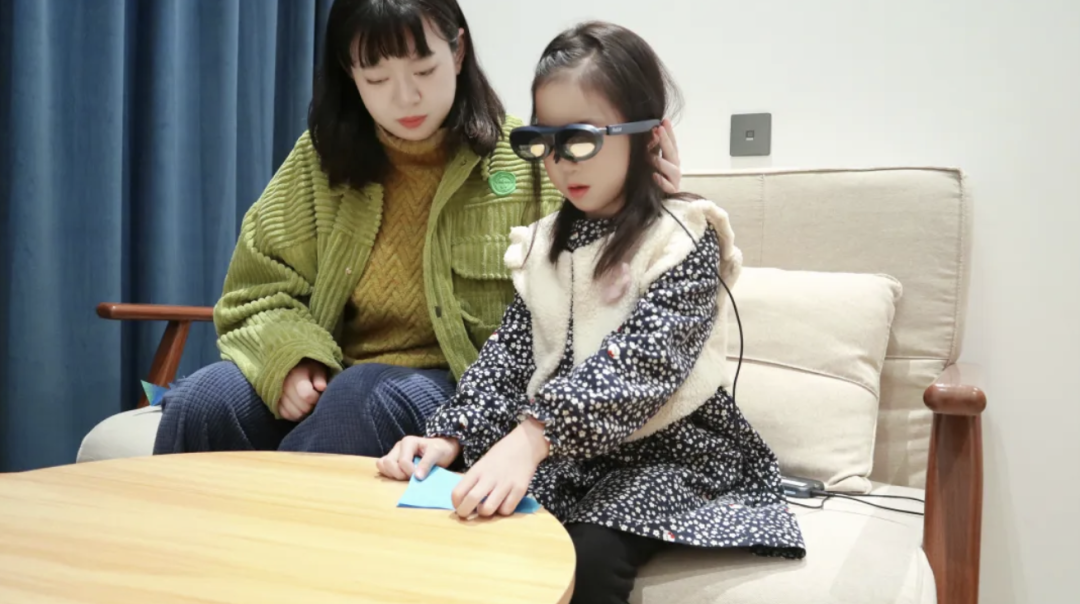 以AR科技赋能，Rokid为孤独症群体点亮星空