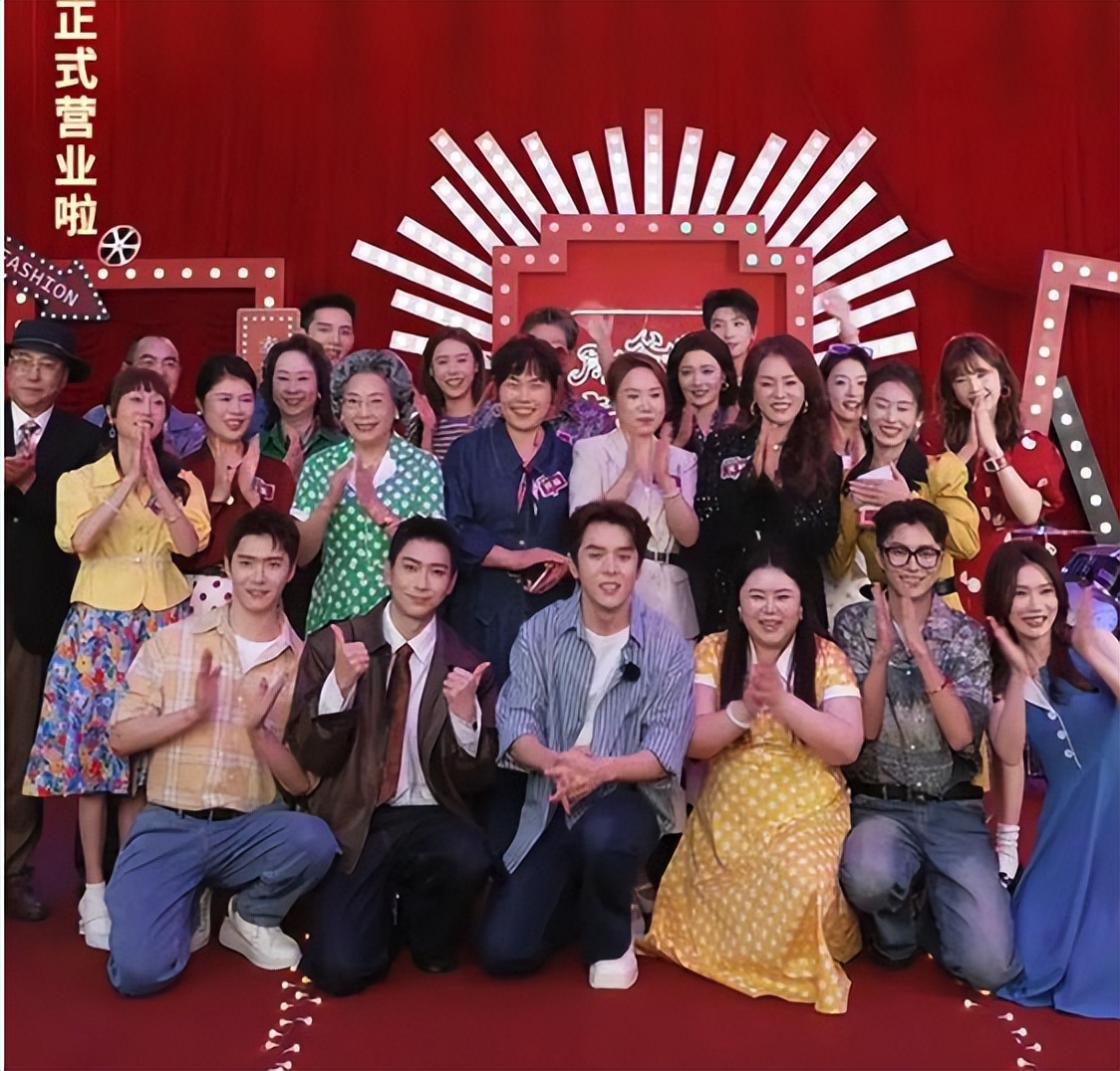 李佳琦妈妈也下场了，流量的尽头果然是带货……