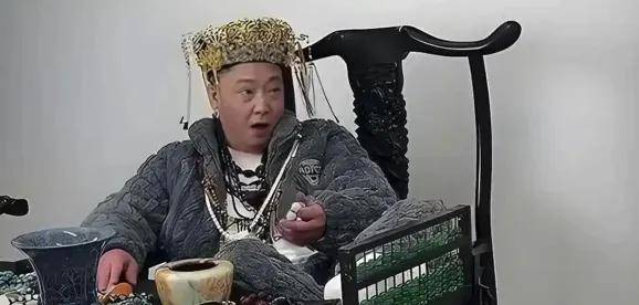 于东来8连发再炮轰柴怼怼：不分善恶的愚昧之人