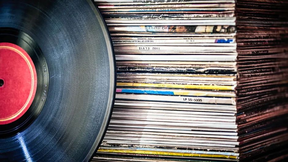 老歌挤压新歌，都怪私募公司？