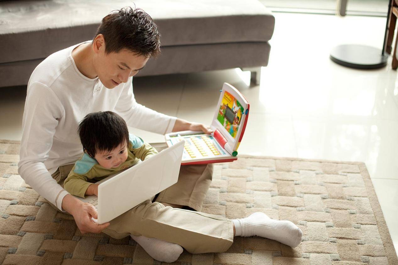 早教机构“不争气”，早教机来凑？