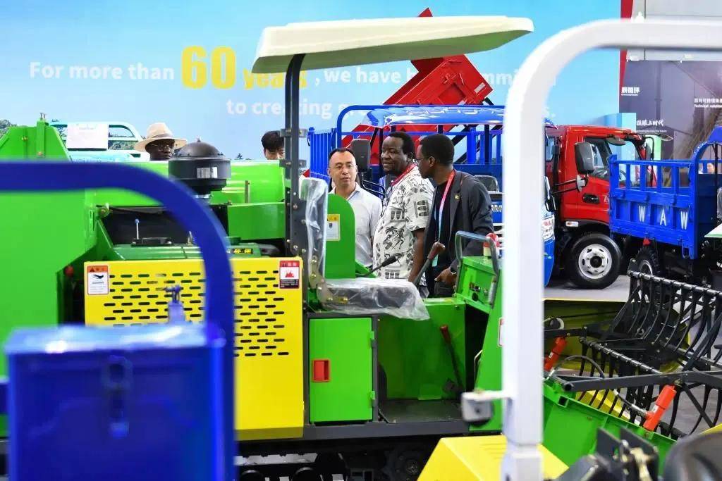 千帆竞发潇湘岸：中非经贸博览会激活全球合作新动能