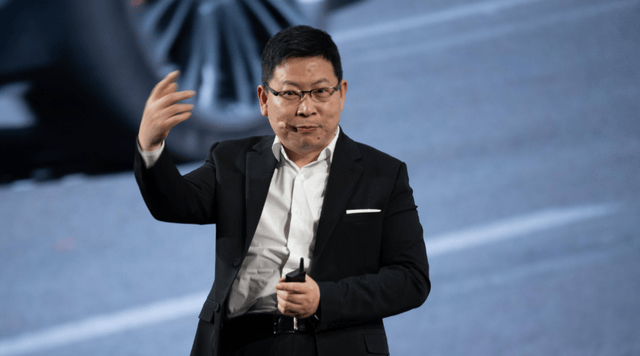 车圈名场面再次上演，华为余承东、小米雷军互怼大戏的深层解码 