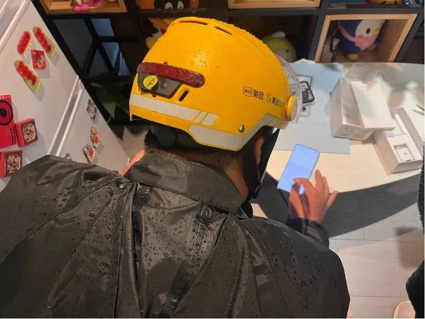 从“应急买牙刷”到“安心买手机”，闪购的场景变了