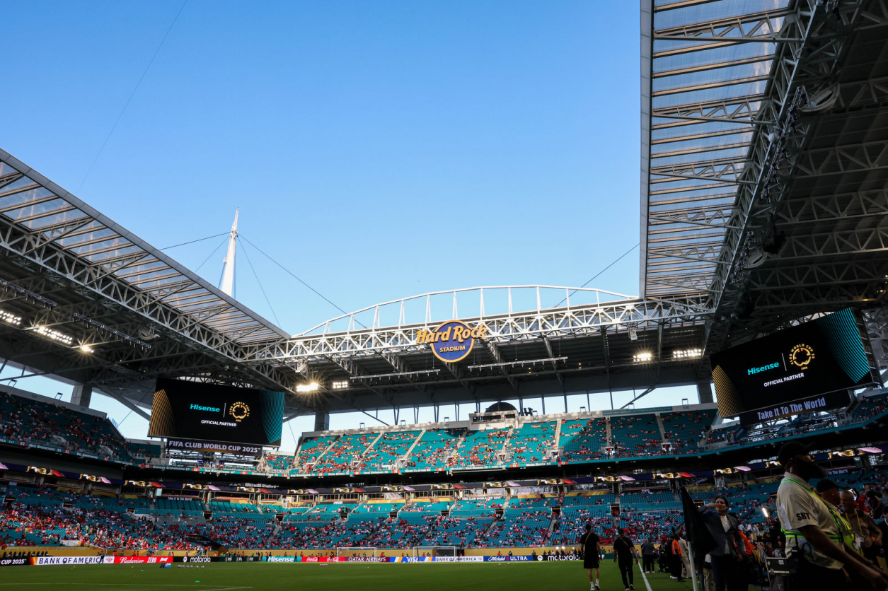 从中国第一到世界第一：海信100吋618双冠背后的技术远征