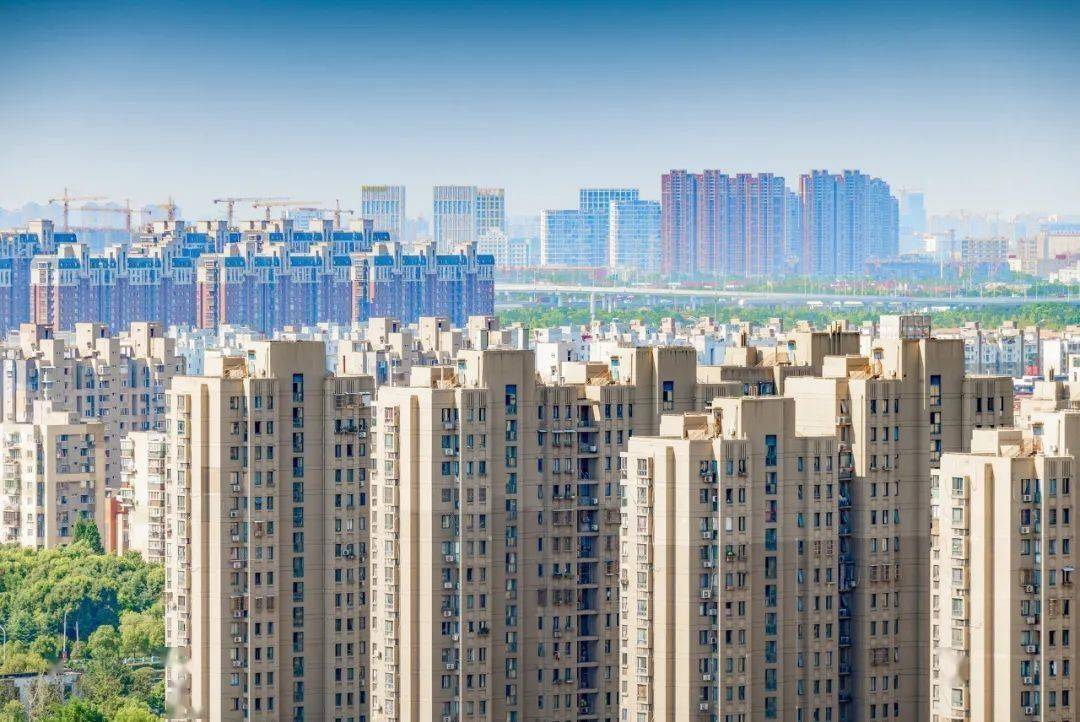 物业上演“割肉剜疮”大撤退