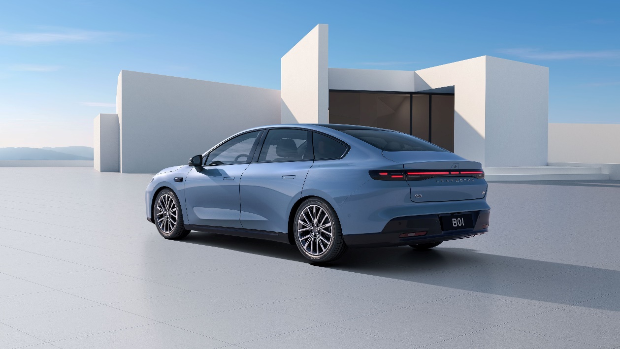 销量新引擎 零跑B01正式上市 售价8.98-11.98万元