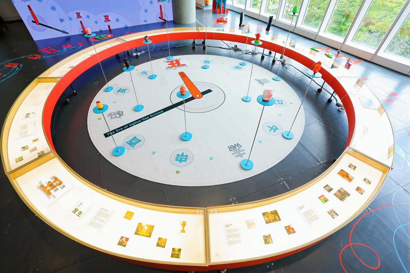 淘宝丑东西办线下展啦！五届赛事超百款“丑东西”梦幻联动，“美术馆”变“丑术馆”