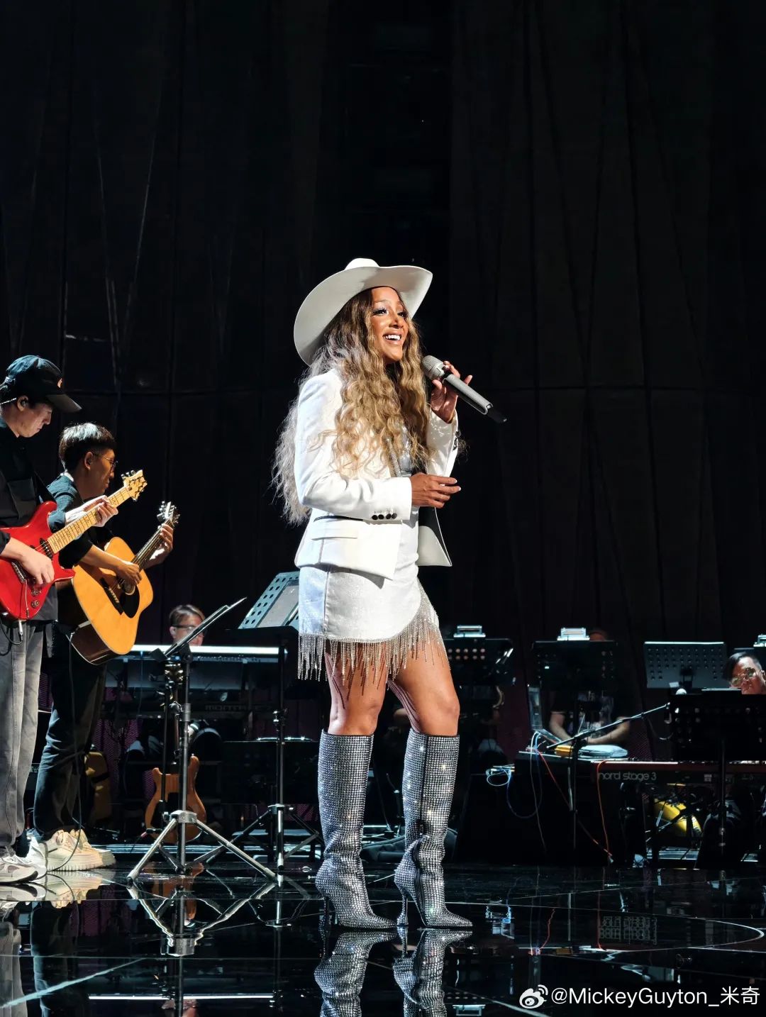 这些上过《歌手》的海外歌手，现在怎么样了？