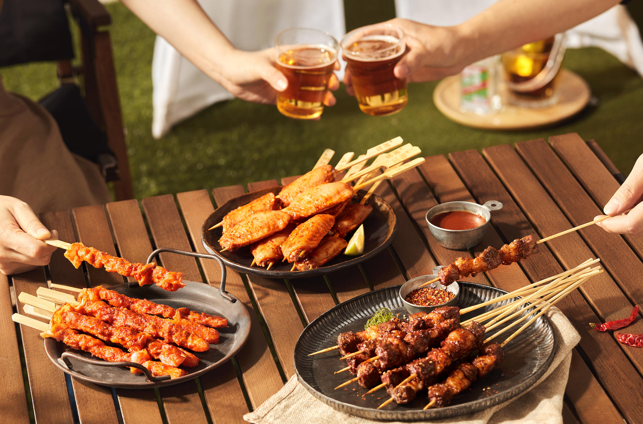 正面盈利预告点燃资本市场，股价回升下的锅圈高增长逻辑在哪里？