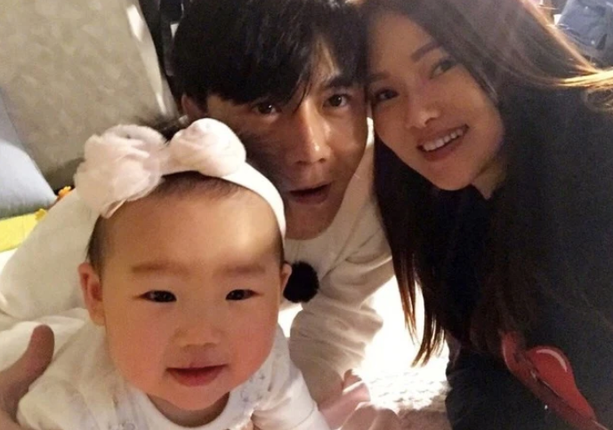 女强男弱的姐弟恋婚姻，总能为综艺节目输出热门话题