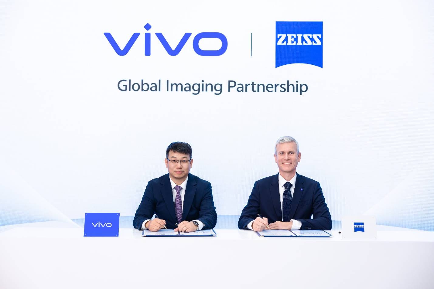 三十载热爱同行, vivo Vision发布会暨影像盛典盛大举办