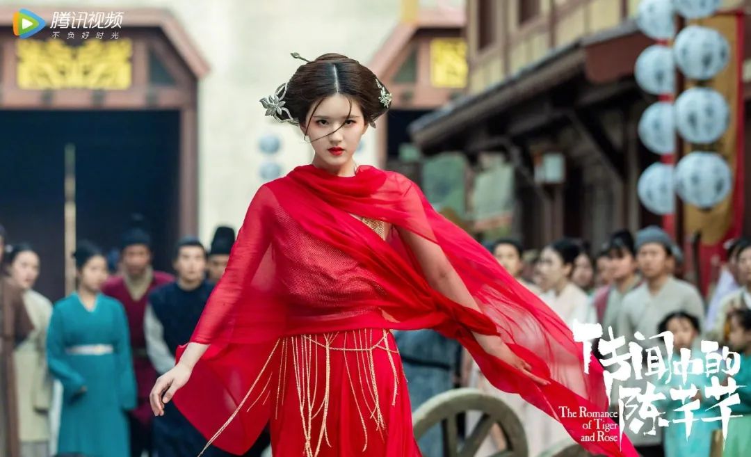 谁在“逼疯”赵露思？