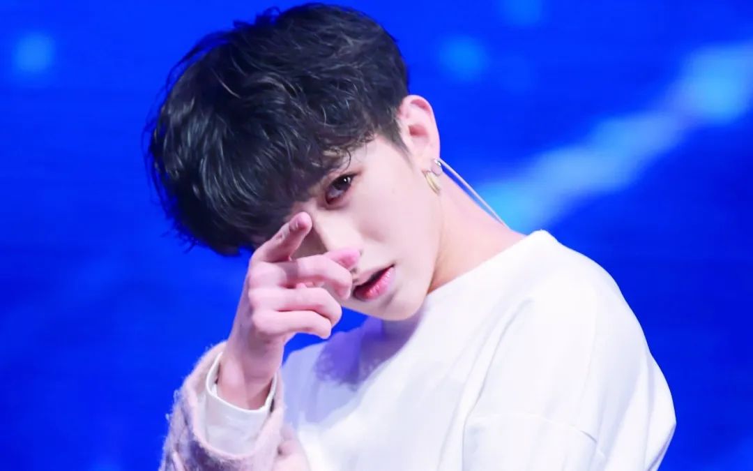 谁在“逼疯”赵露思？