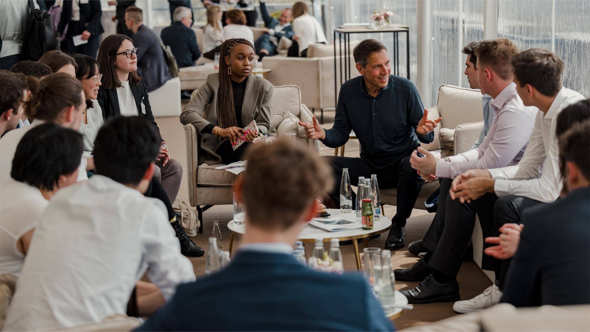 体验消费逆势崛起，奢侈品营销失灵了