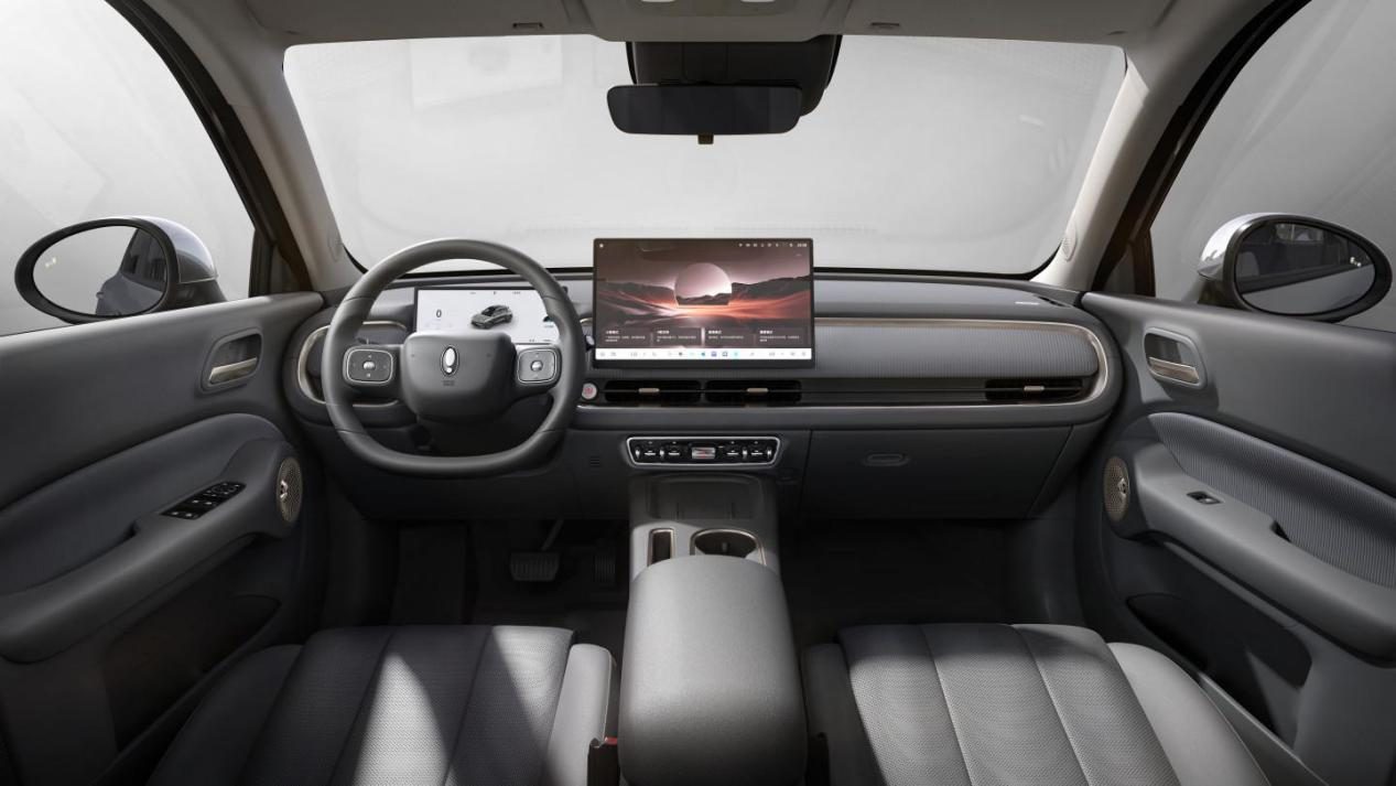 以自然美学重构汽车设计，欧拉5与当代城市有机共生