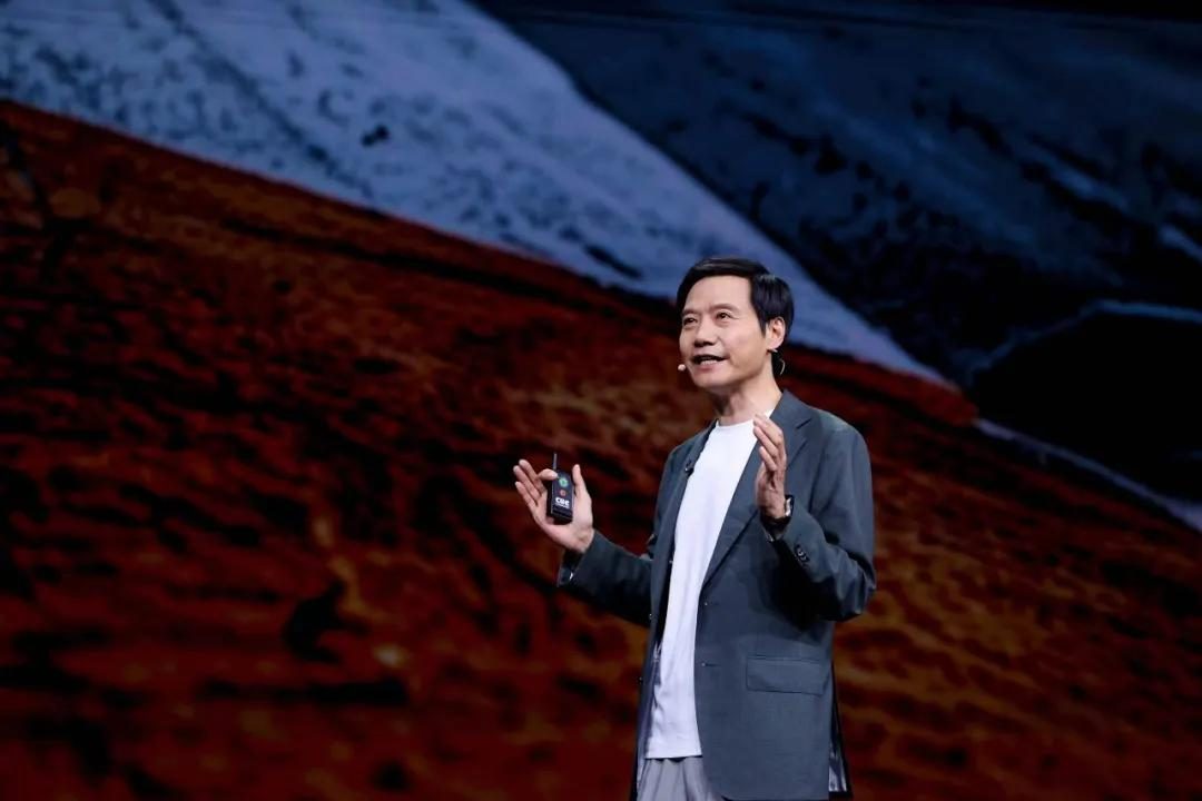 雷军演讲六年，小米“干啥都成”