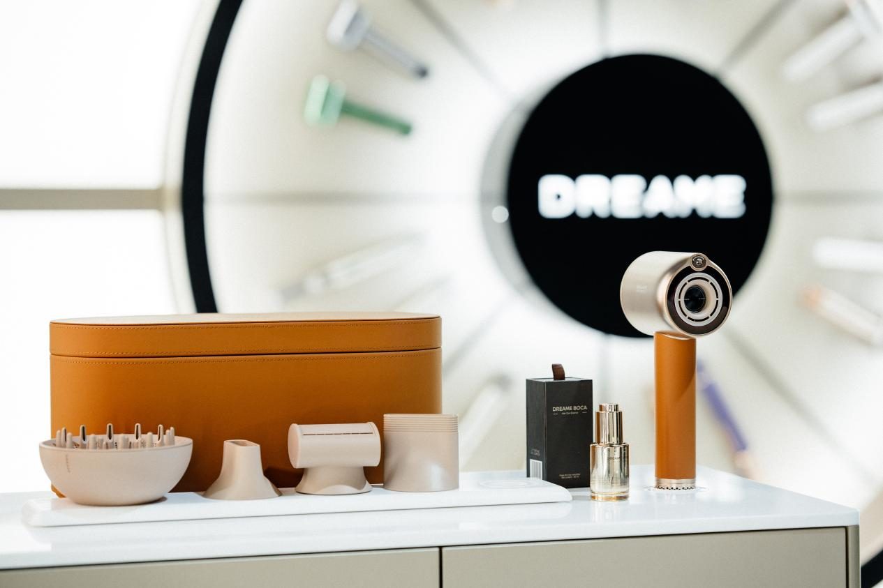 追觅吹风机闪耀IFA2025：革新吹护养发技术，领跑全球智能个护新生态