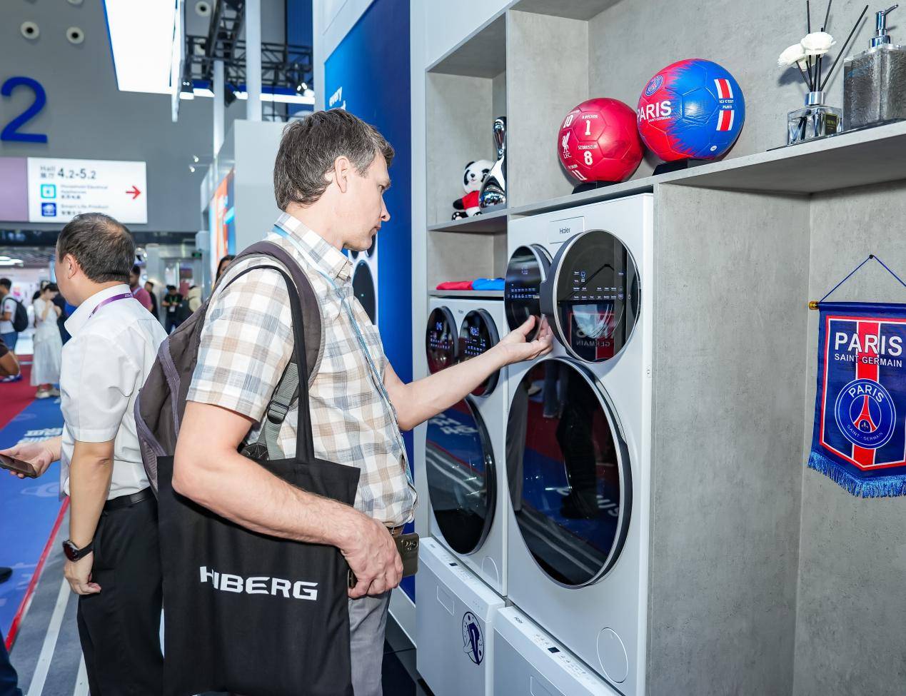 主打听劝，不卷价格反而火爆全球 海尔凭什么成广交会“社牛”？