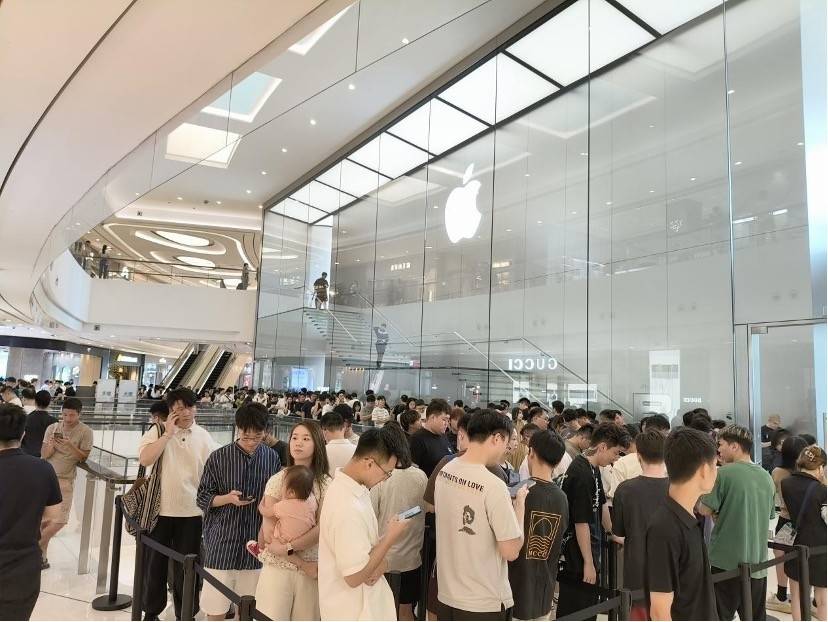 苹果“低头”，堵死了国产品牌靠AI手机逆袭的路？