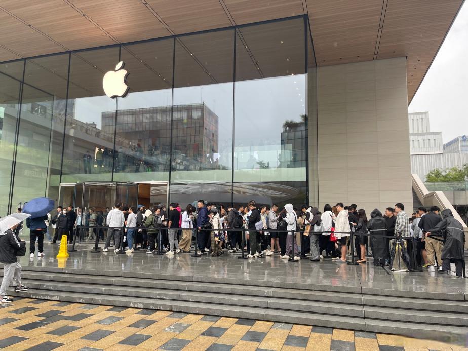 泡泡玛特，年轻人的第一个社会信仰