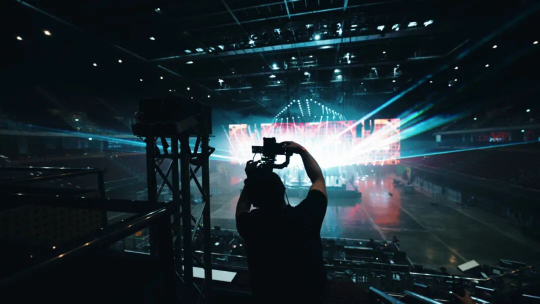 让每个观众都在第一排：佳能EOS VR系统助力现场演出进入沉浸时代