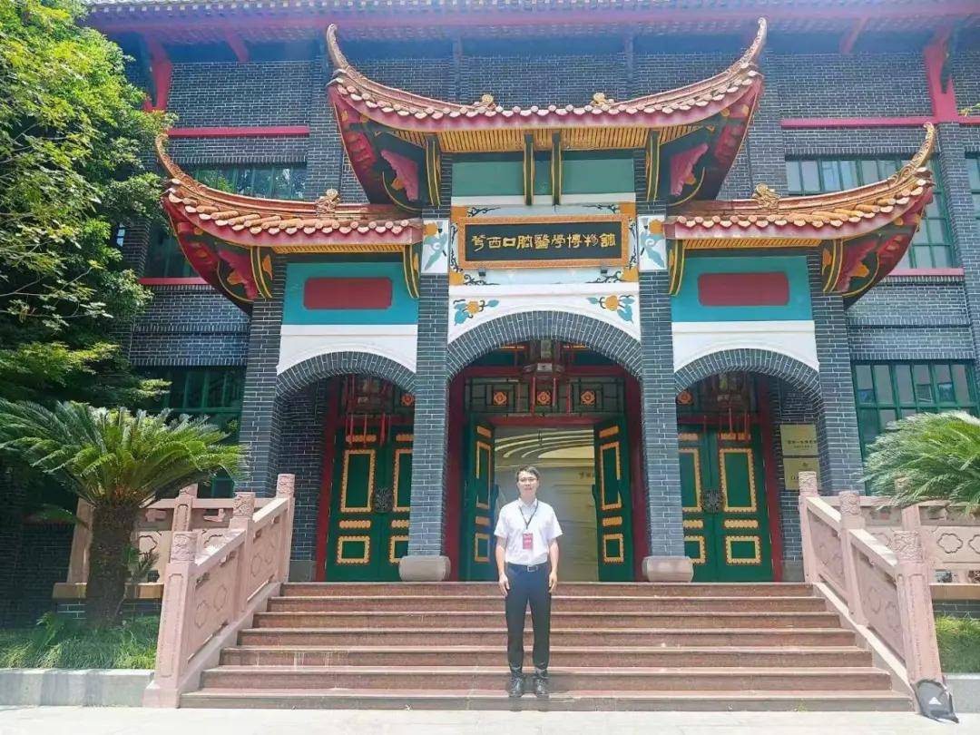 雪山到讲台：退出聚光灯后的“隐身”十年