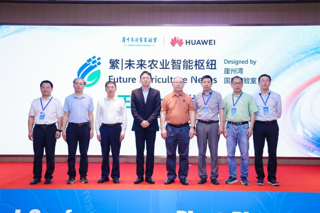 中国种业的破局之路：数据筑种基，智枢护民生