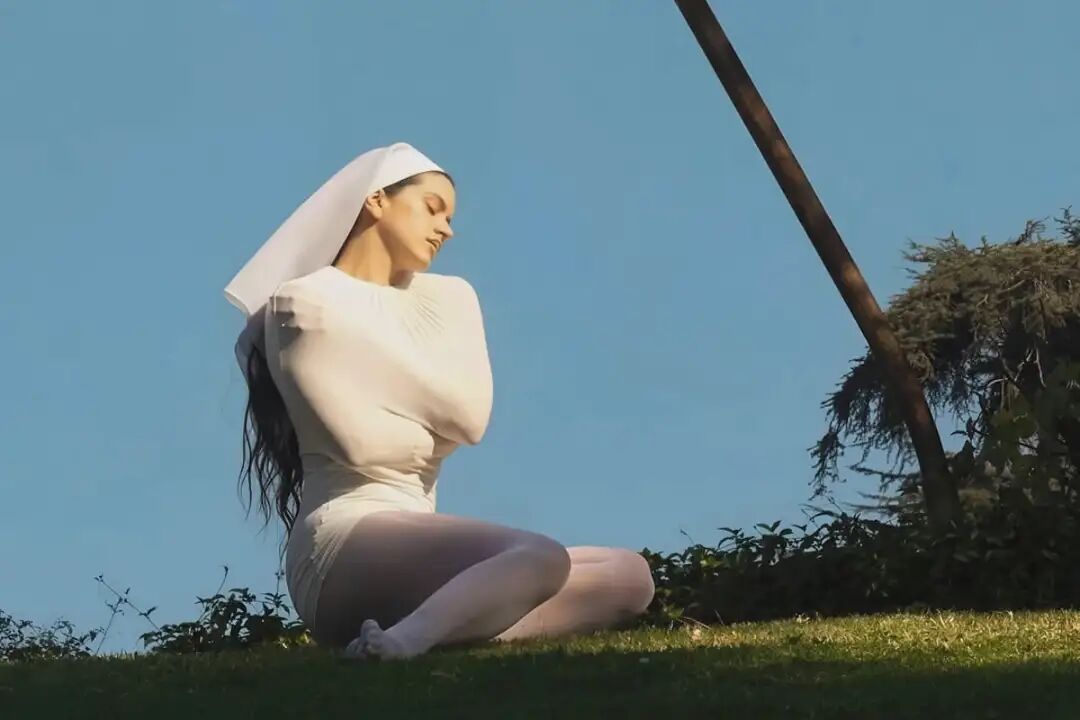 一张“反流行”的专辑，凭什么拿到全年最高分？