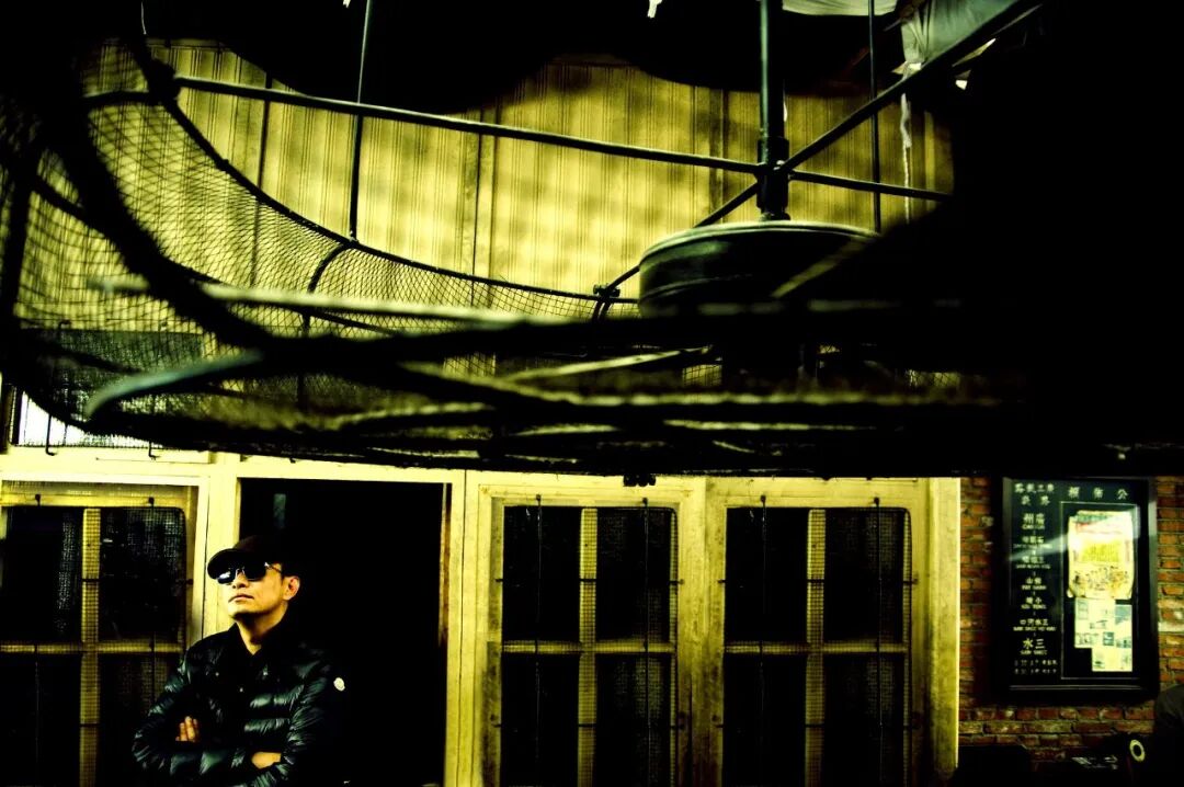 沉默救不了王家卫