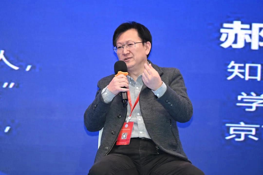 曾宪勇：不懂AI将成为未来文盲，做一个不像AI的人类或许更有价值