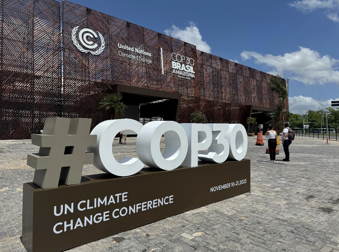 一台电脑用10年？易点云在COP30展示“IT高效循环”新方案