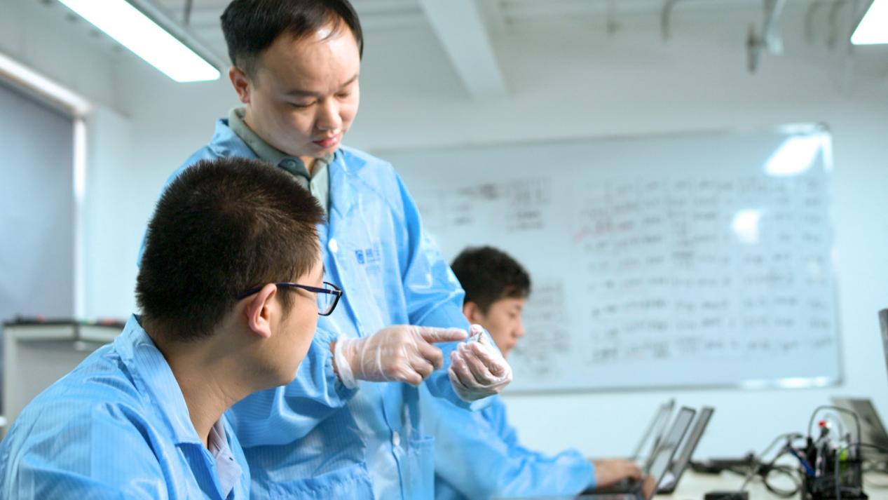 一台电脑用10年？易点云在COP30展示“IT高效循环”新方案