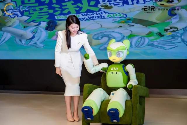 当人形机器人学会「读懂」情绪：四川具身科技的差异化突围