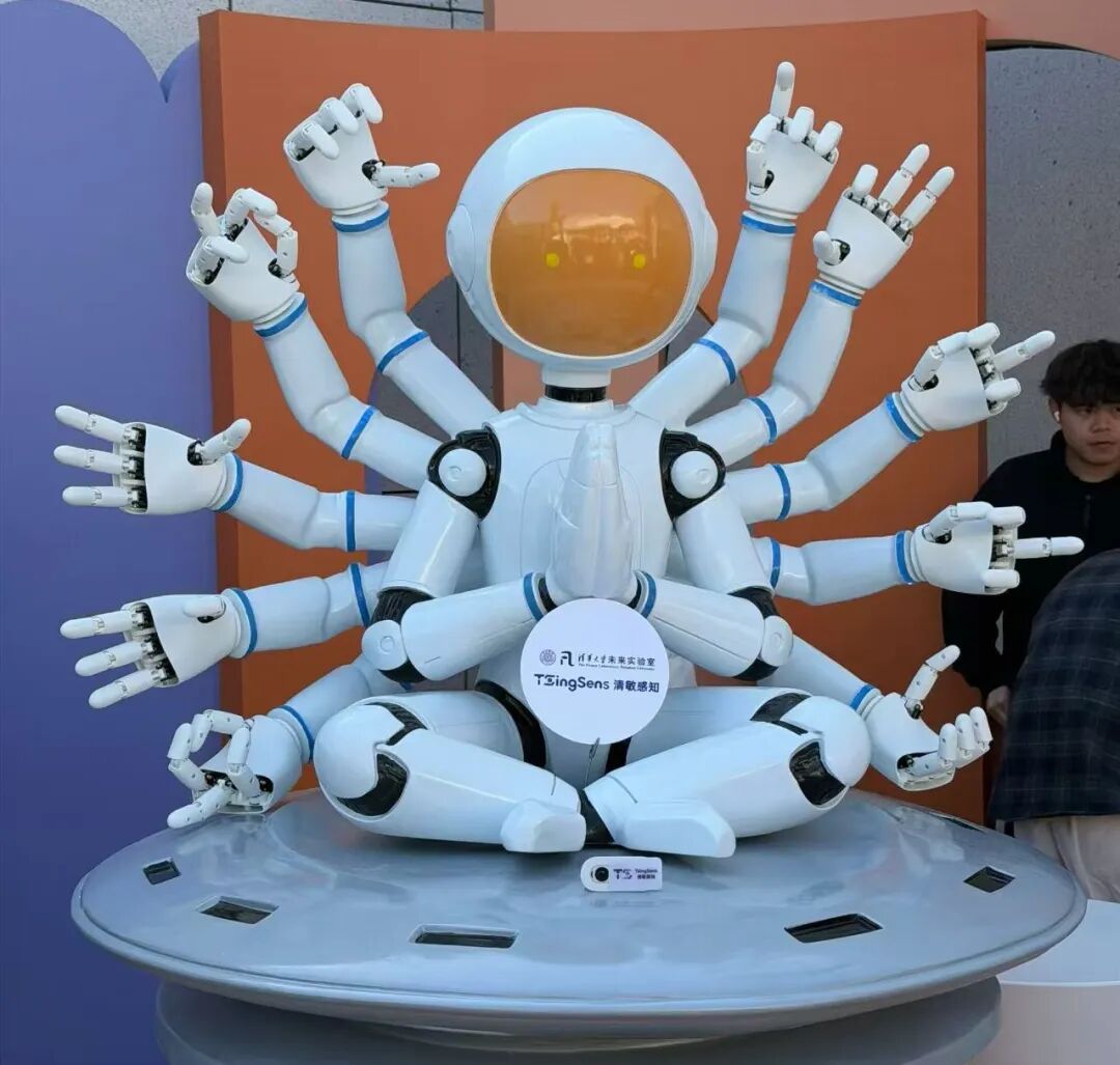 深圳智能硬件，在抽象、背刺和邪修中爆发