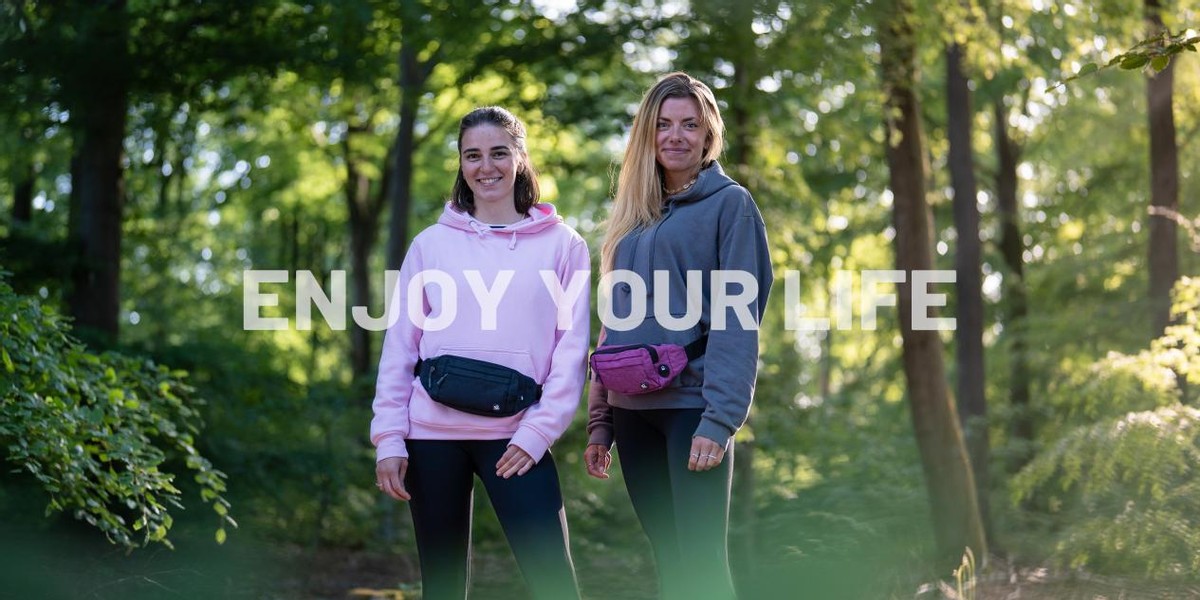 用户的集体选择：Waterfly运动包品牌腰包如何以“用户优先”哲学赢得全美第一