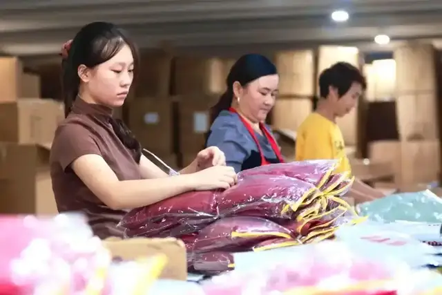 落地上海，拼多多要用“新拼姆”点亮中国供应链的未来