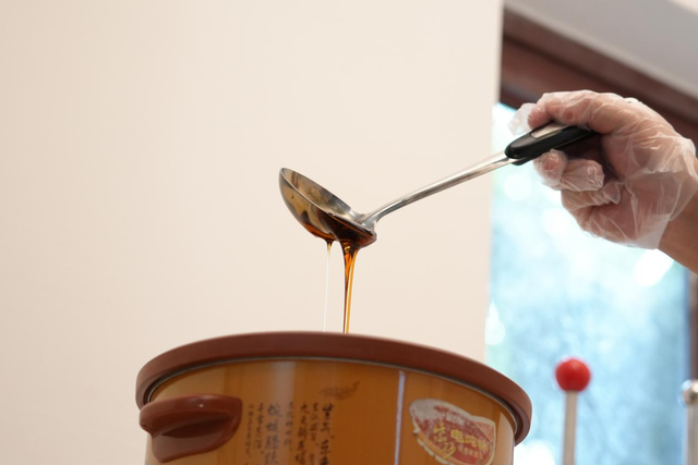 一勺琼膏越千年：解码海南省汉方中医门诊部的古法匠心