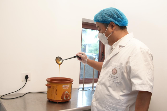 一勺琼膏越千年：解码海南省汉方中医门诊部的古法匠心