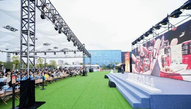 元气森林凭“笨功夫”出圈，创造营2044解读行业新逻辑