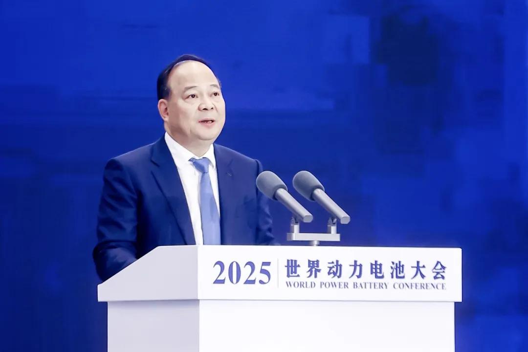 20亿再捐母校，曾毓群6年砸34亿，把交大变成宁德时代的“超级发动机”