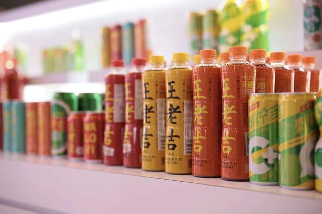 王老吉WALOVI×哈兰德，一套打通世界杯与全球化的新方程式