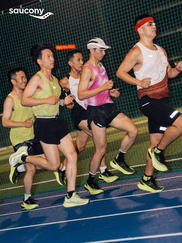 特步国际（01368.HK）2026年中期业绩：毛利率逆势提升至46.4%，专业运动分部增长11.4%